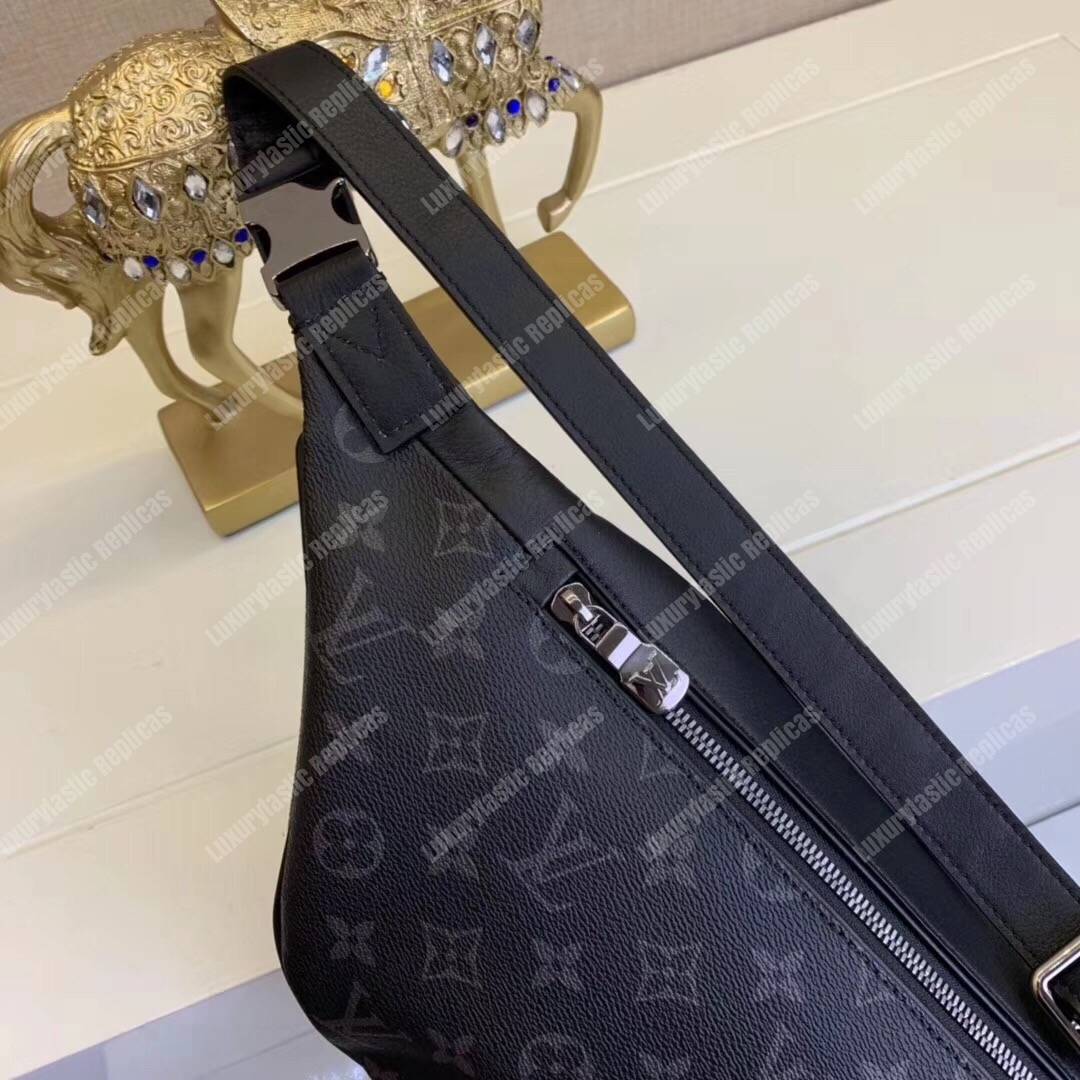 LV Discovery Bumbag Monogram Eclipse