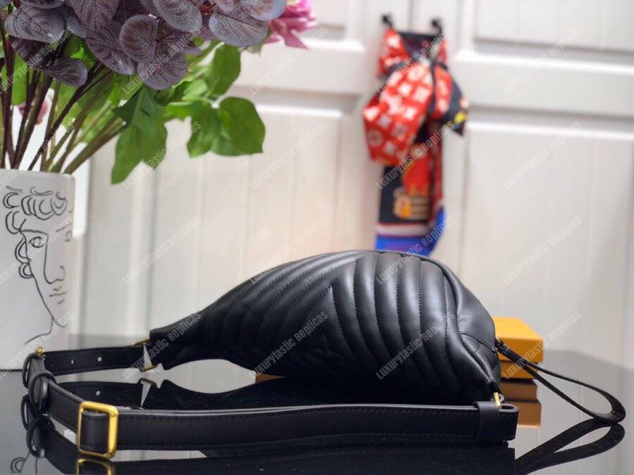 LV New Wave Bumbag Noir