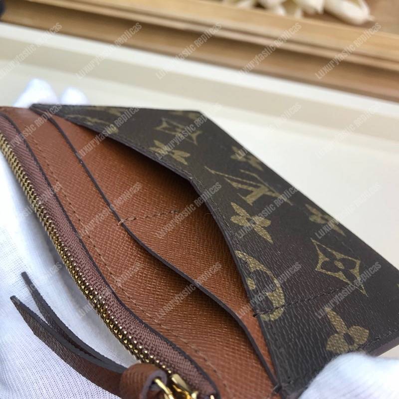LV Zipped Card Holder Monogram Brown
