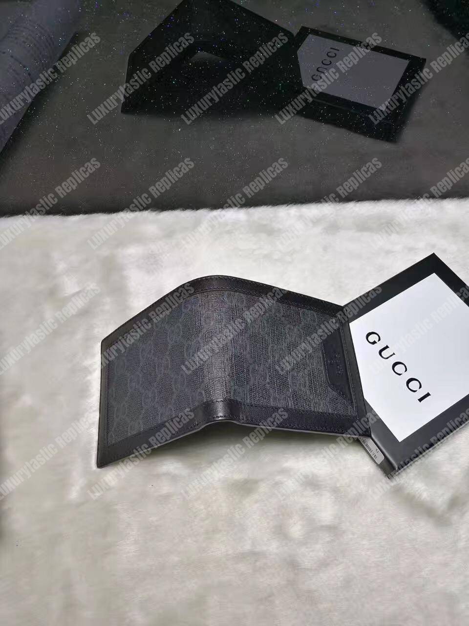 G*u*i black and grey gg sup*e canvas wallet
