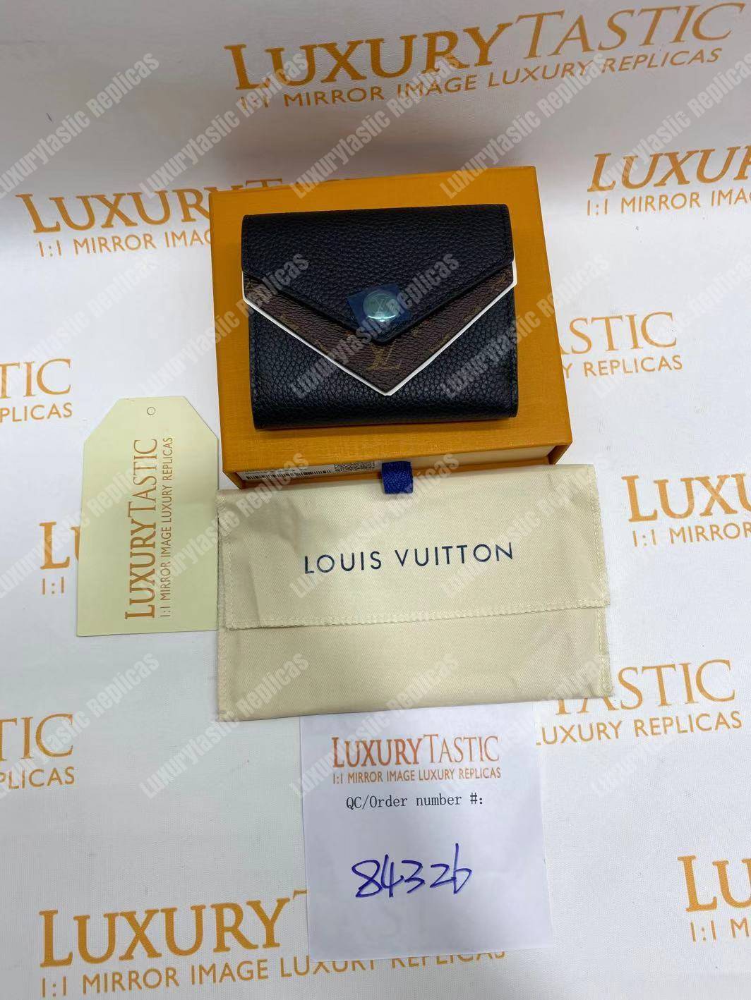 LV Double V Compact Wallet Noir