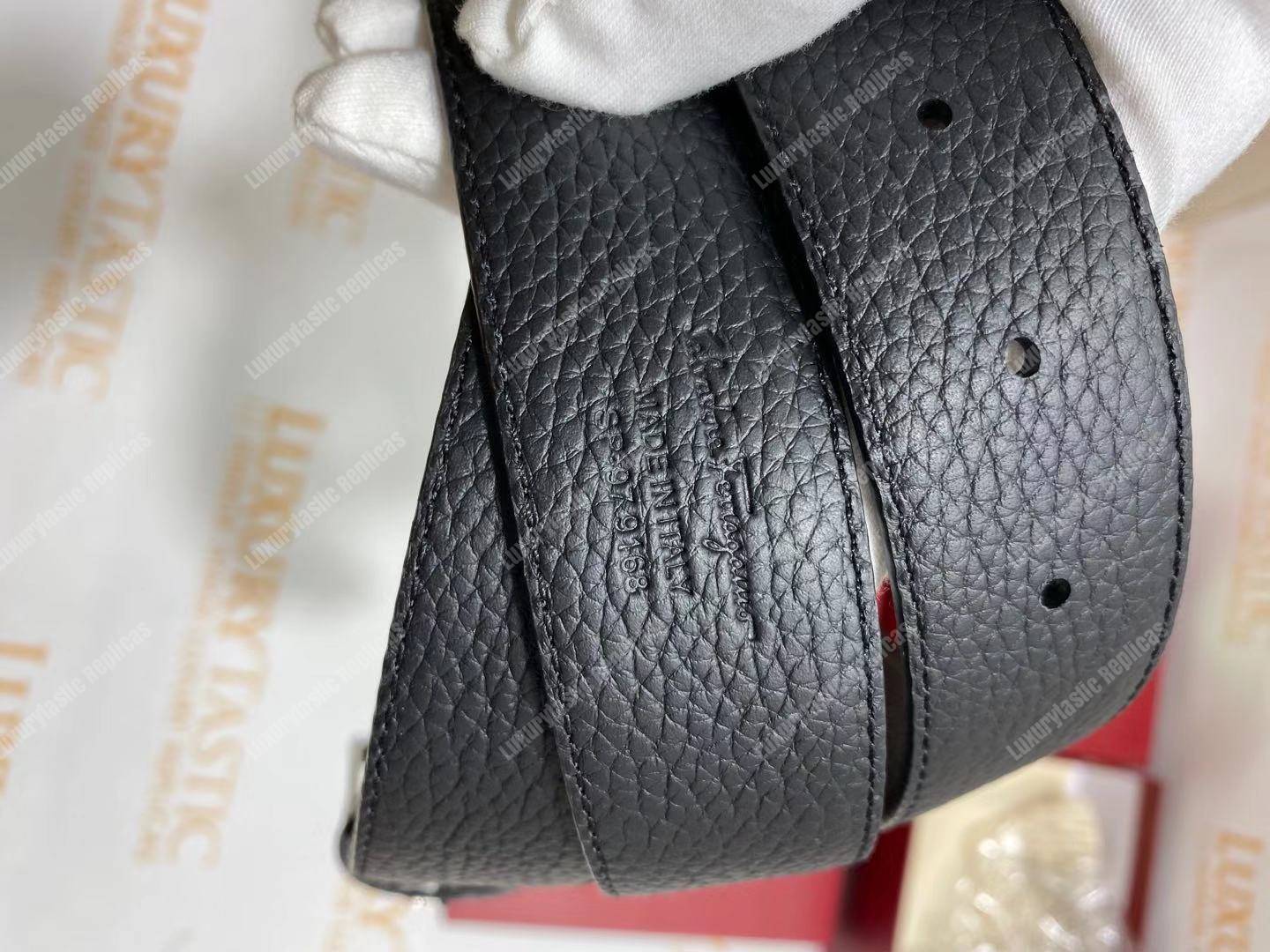 ﻿Salvatore Ferragamo Adjustable and Reversible Gancini Belt
