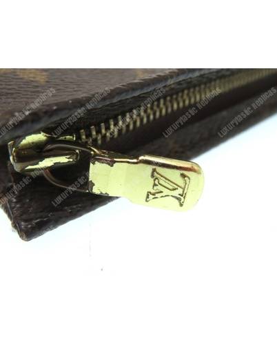 LV Toiletry Pouch 15 Monogram