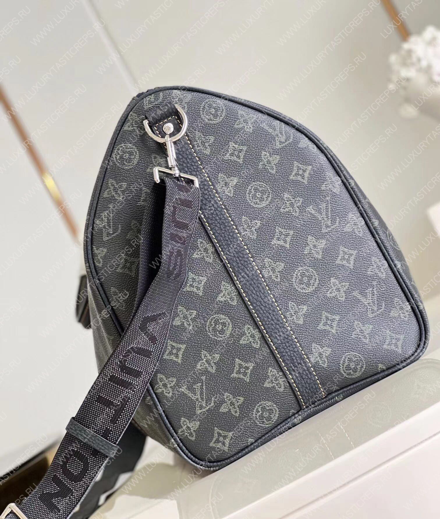 l**is V*t*n keepall bandouliÈre 50 dark green m46334