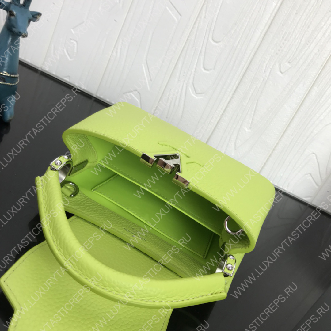 l**is V*t*n capucines mini parrot green m56071
