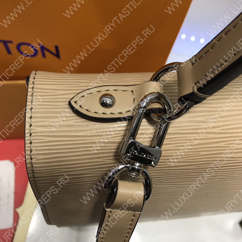 l**is V*t*n cluny bb beige m41312