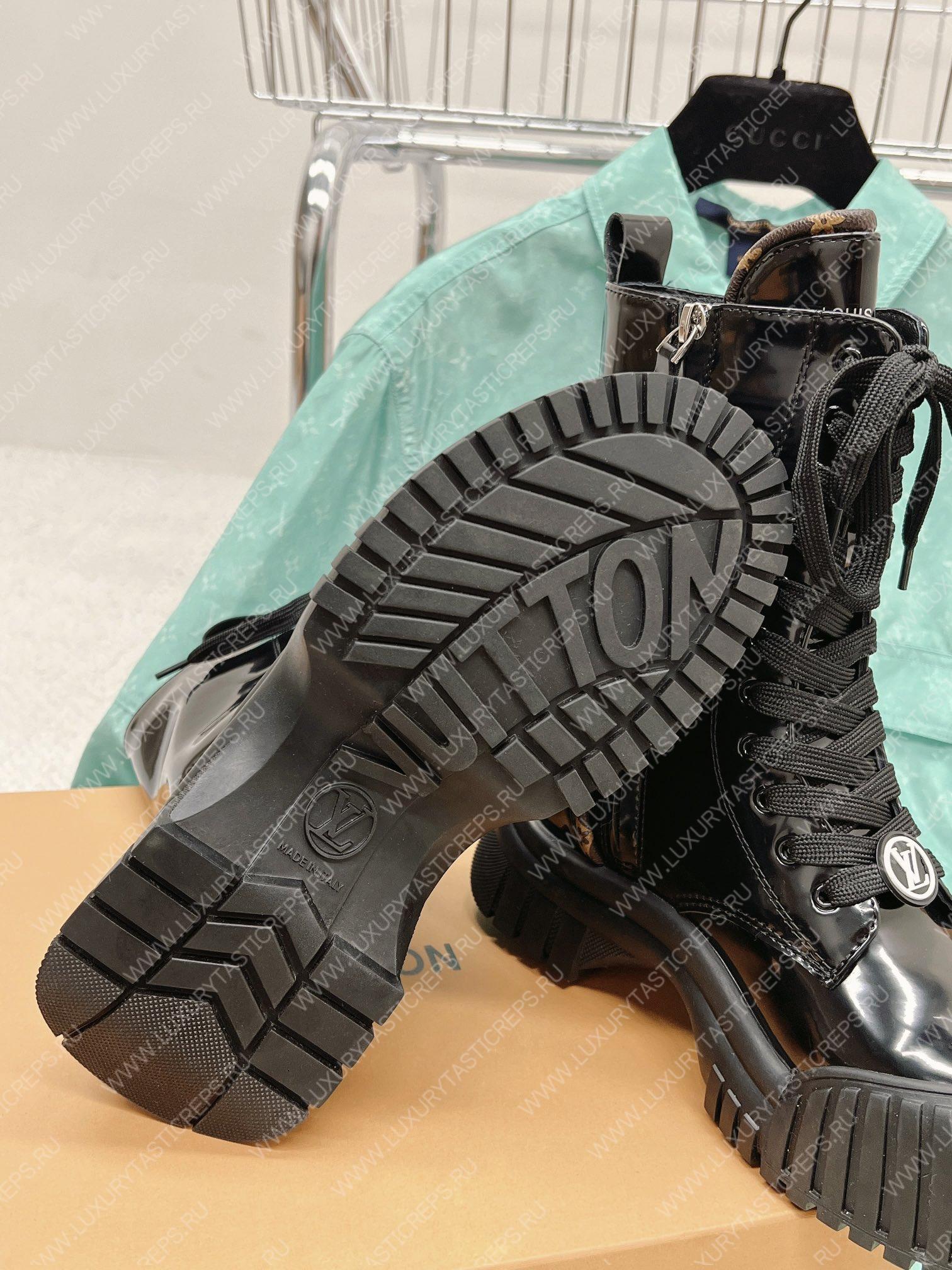 l**is V*t*n lace-up boots black 1aabc8