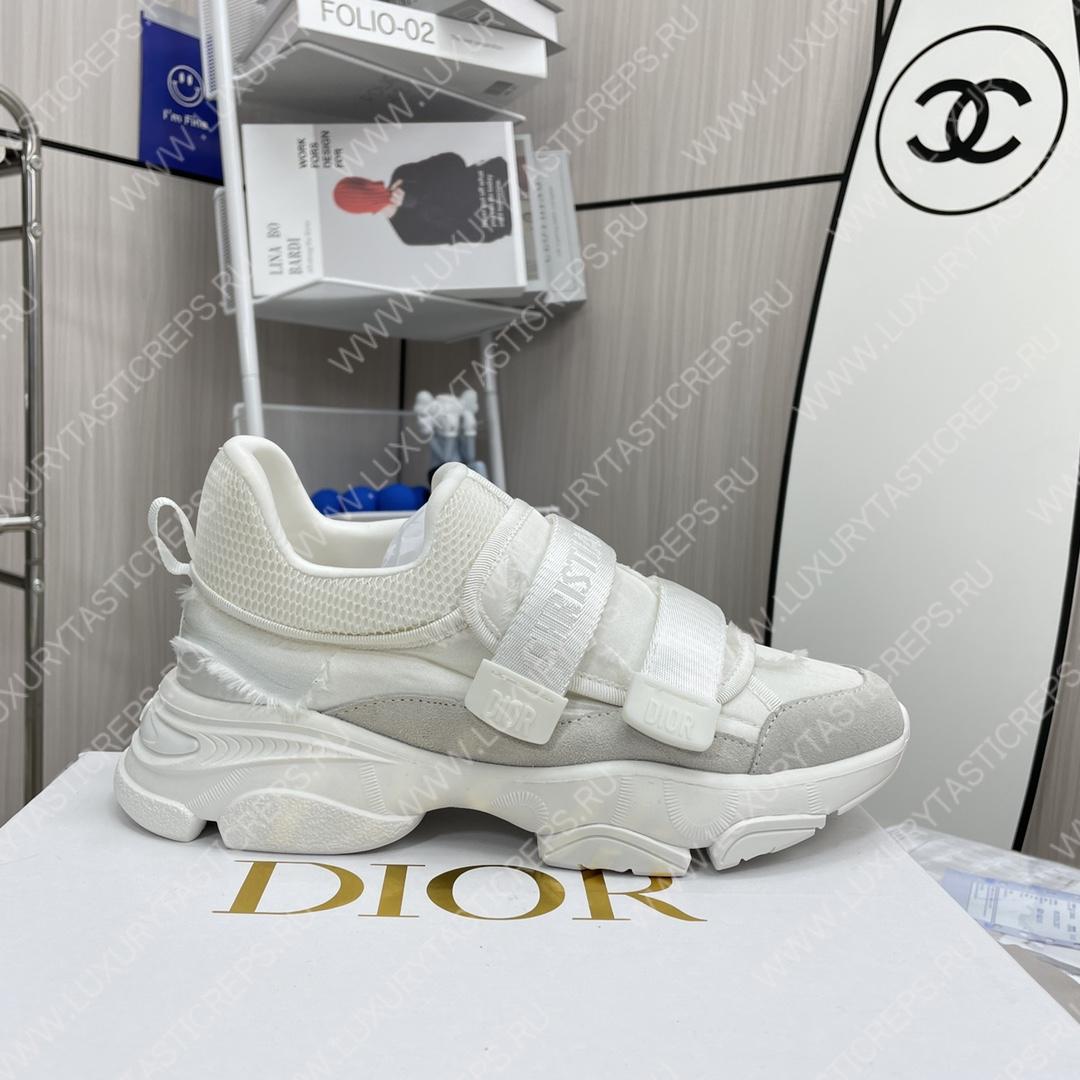 ch**an D*or d-wander sneakers cypress white kck299ctd