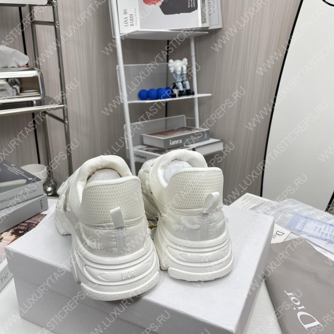 ch**an D*or d-wander sneakers cypress white kck299ctd