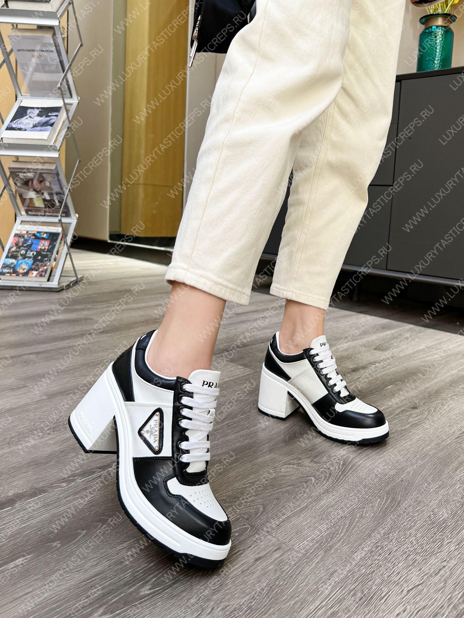 Pra*a downtown high heeled sneakers white/black 1e792m