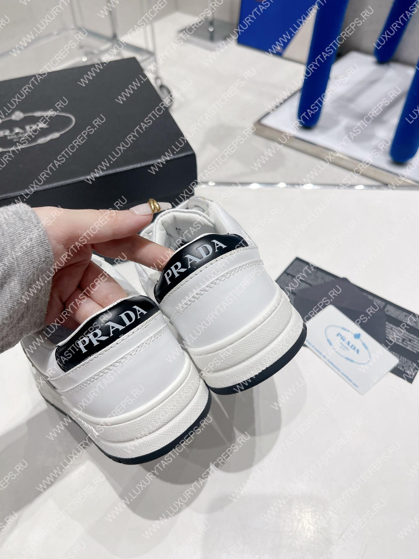 Pra*a downtown perforated leather sneakers white/black 1e792m