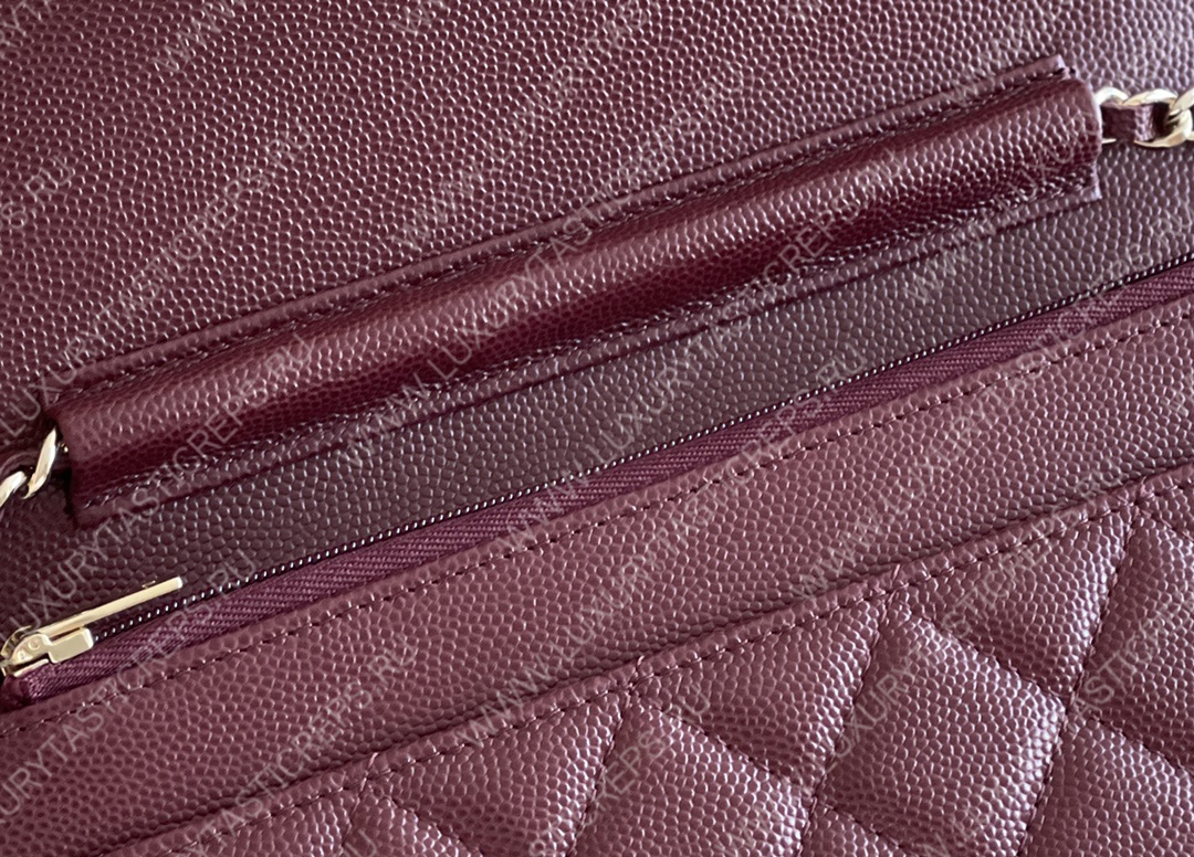 Ch*el classic wallet on chain burgundy ap0250