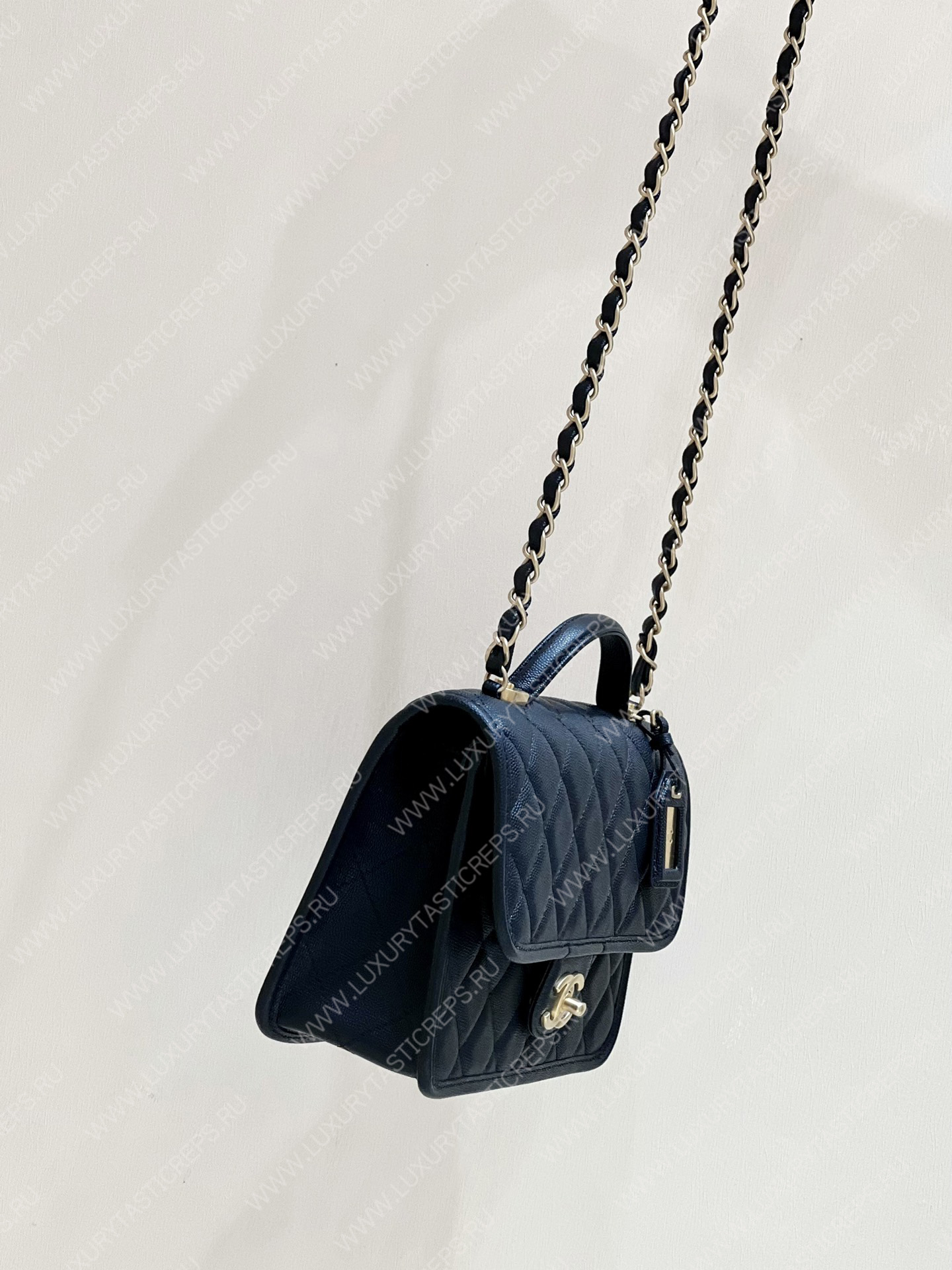 Ch*el small flap bag with top handle black as3653
