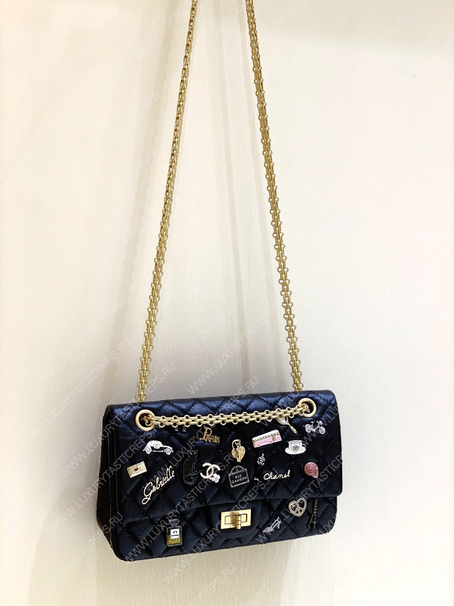 Ch*el lucky charms 2.55 reissue bag black a37586