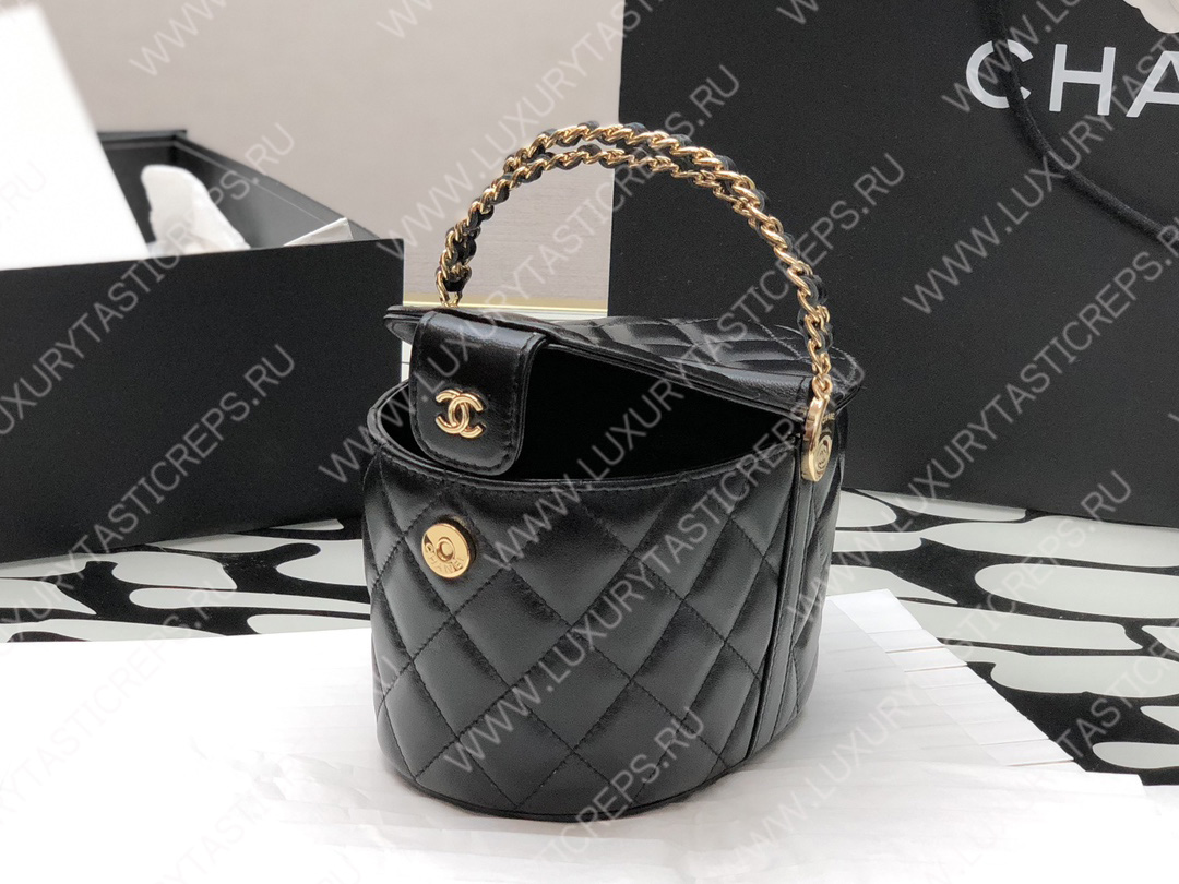 Ch*el small vanity case black as3726