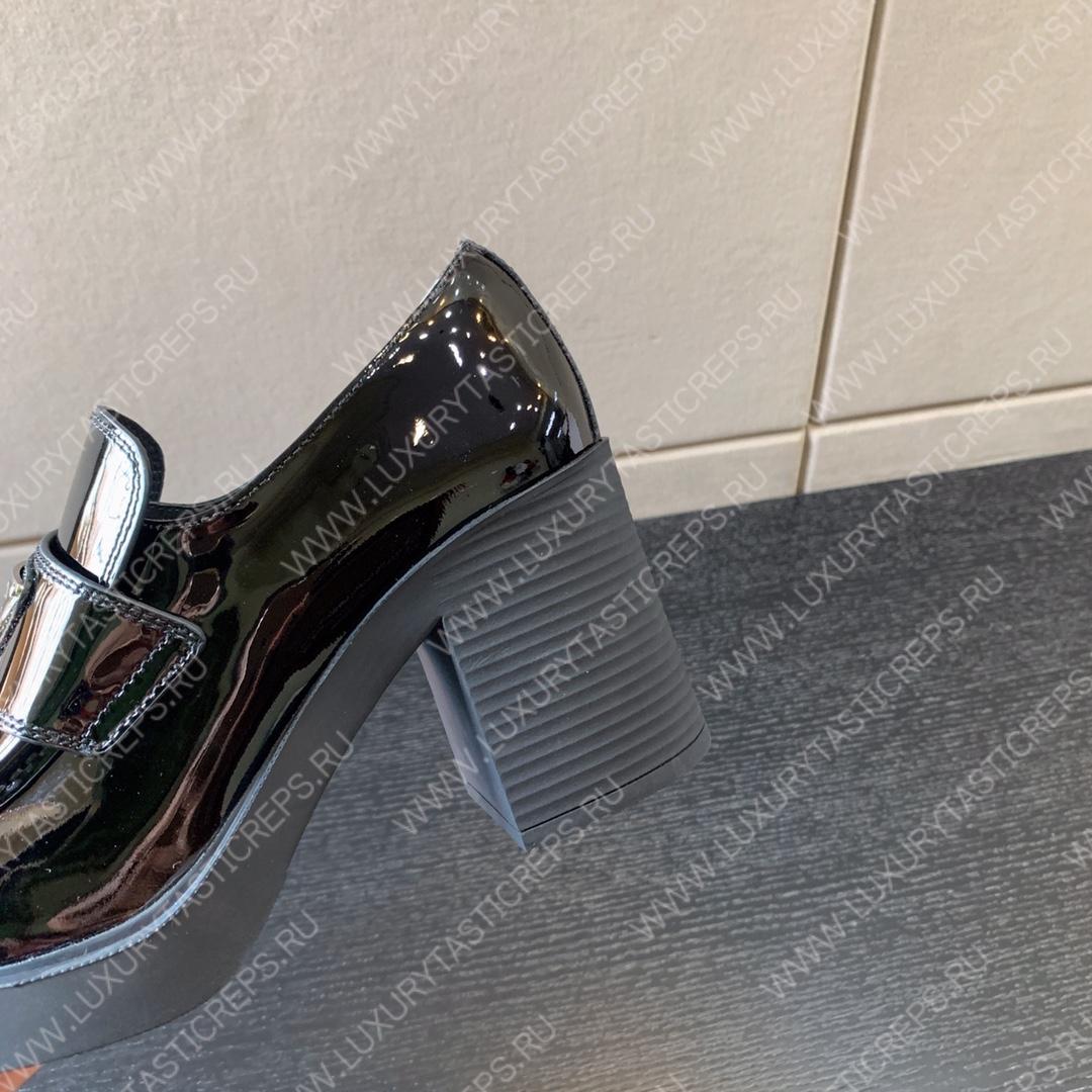 Pra*a high-heeled loafers black 1d246m