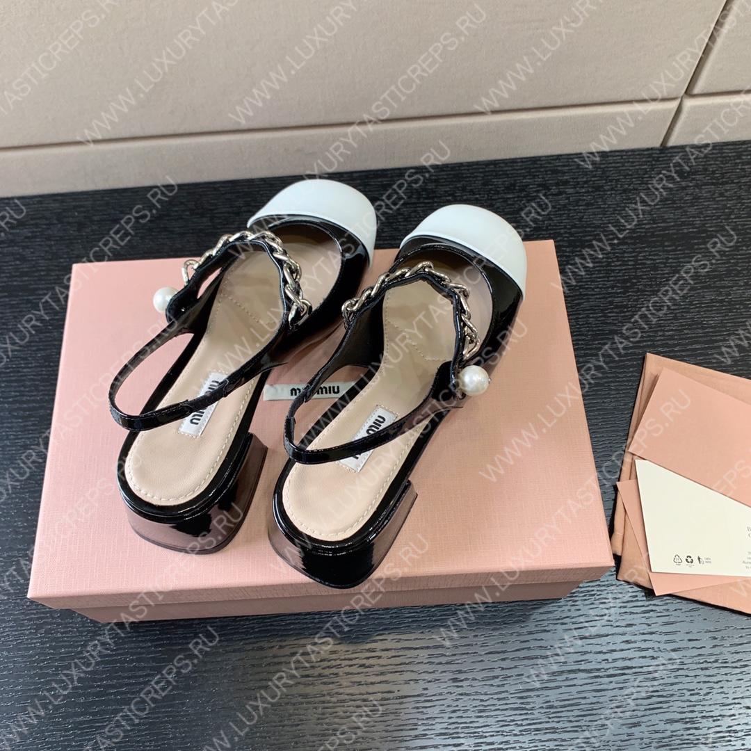 MIU MIU MARY JANE SLINGBACK PUMPS WHITE AND BLACK 5I446D