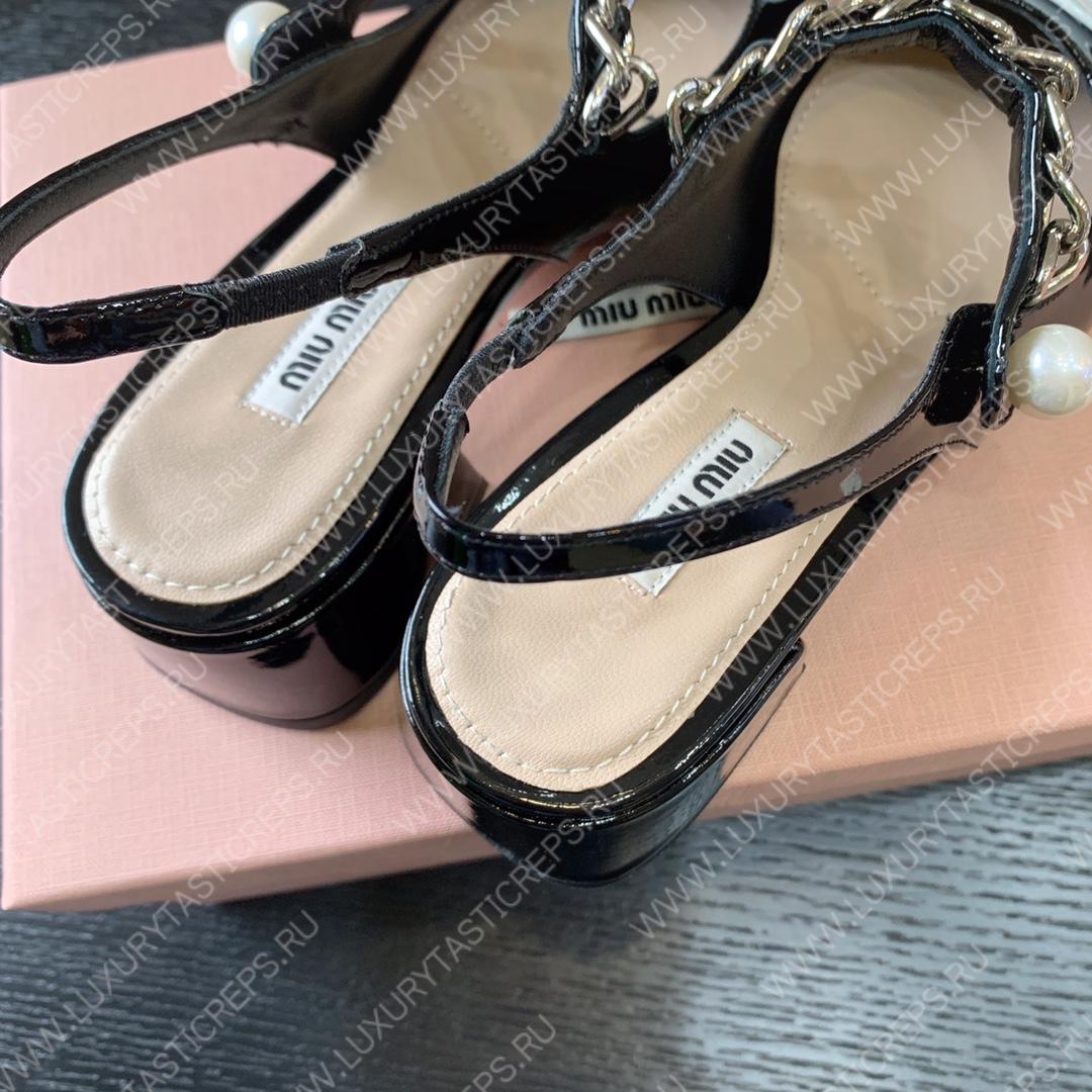 MIU MIU MARY JANE SLINGBACK PUMPS WHITE AND BLACK 5I446D
