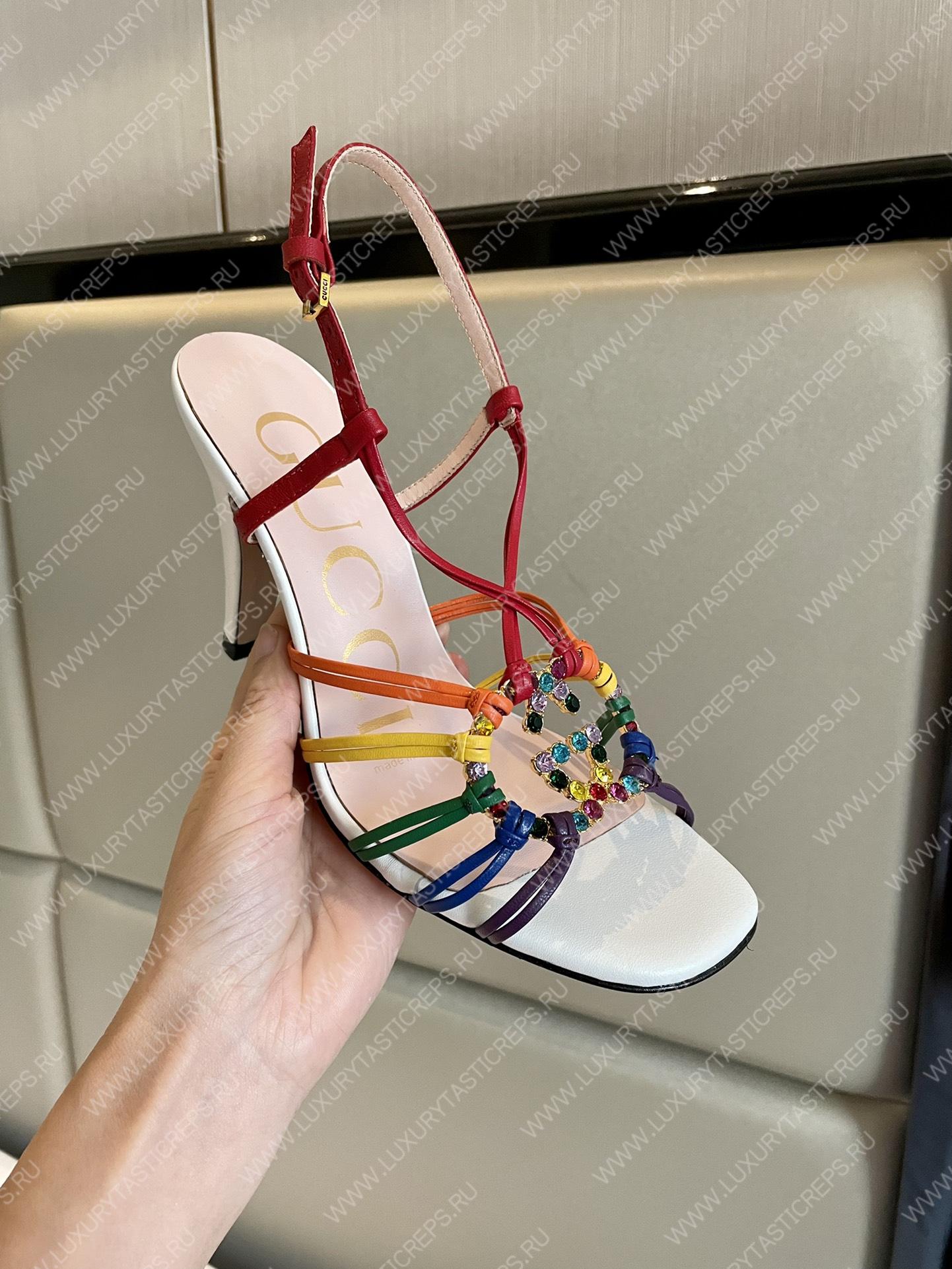 G*u*i womens’s sandal with interlocking g 694863