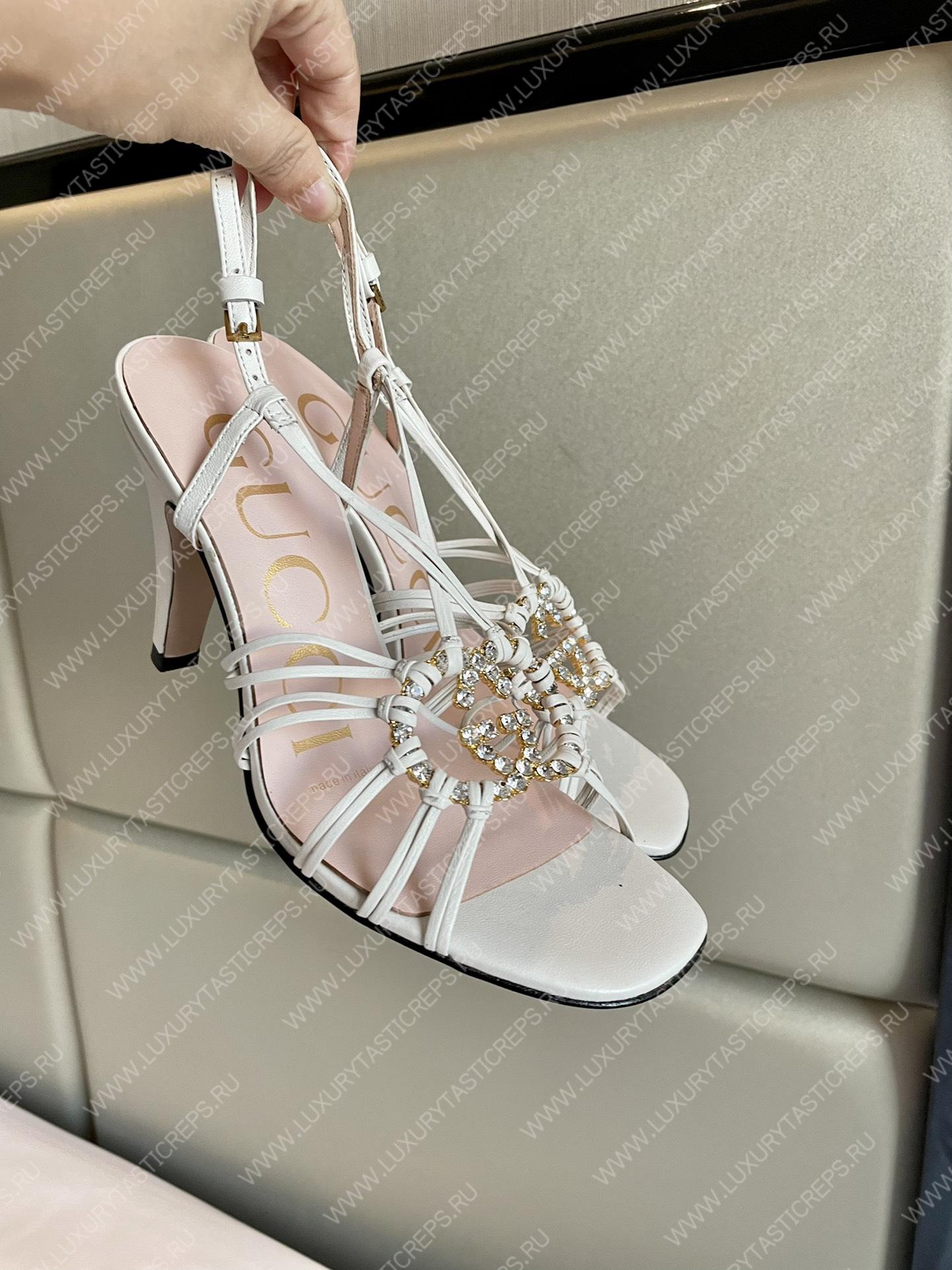 G*u*i womens’s sandal with interlocking g beige 694863
