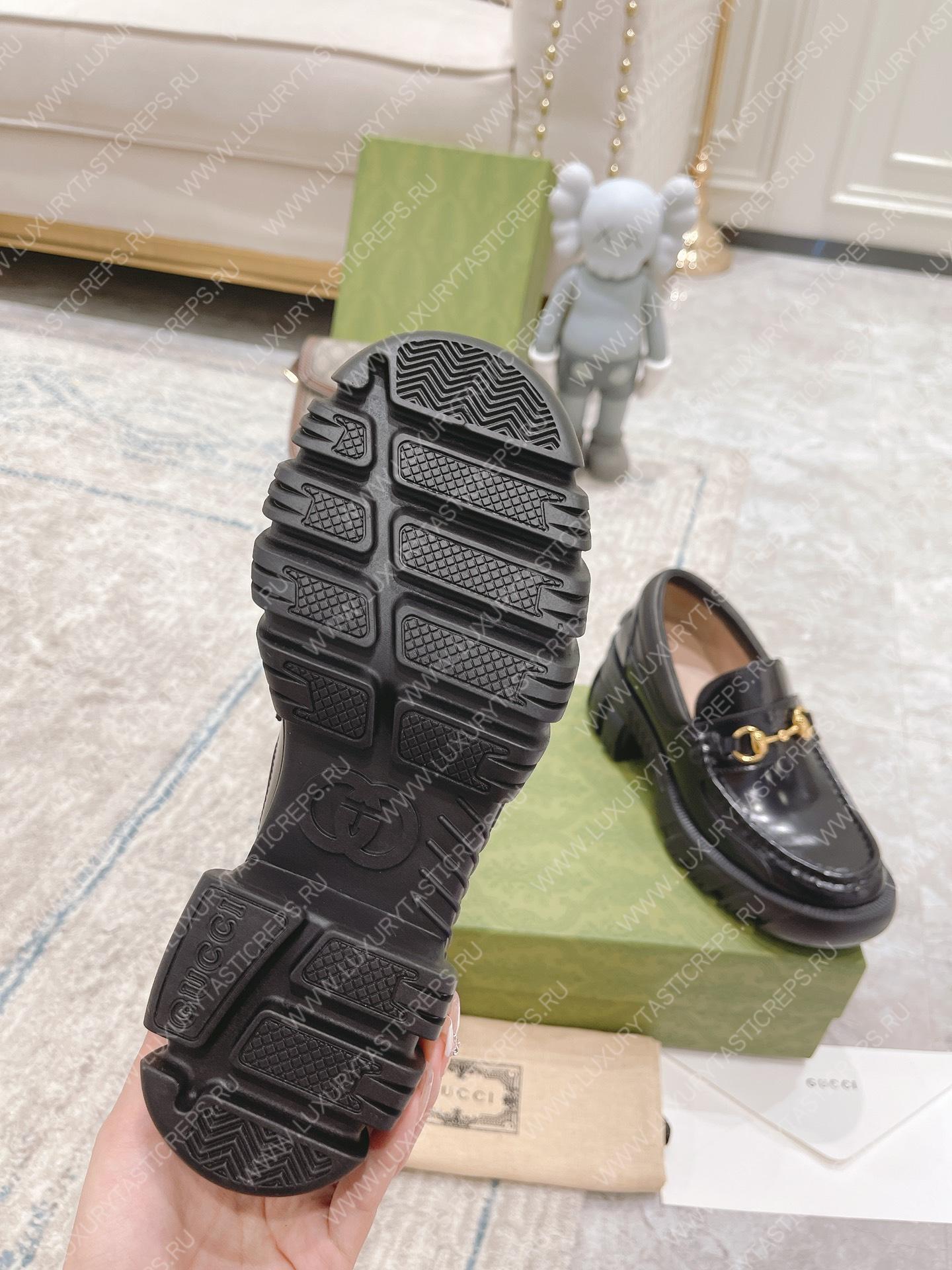 G*u*i loafer with horsebit black 656869