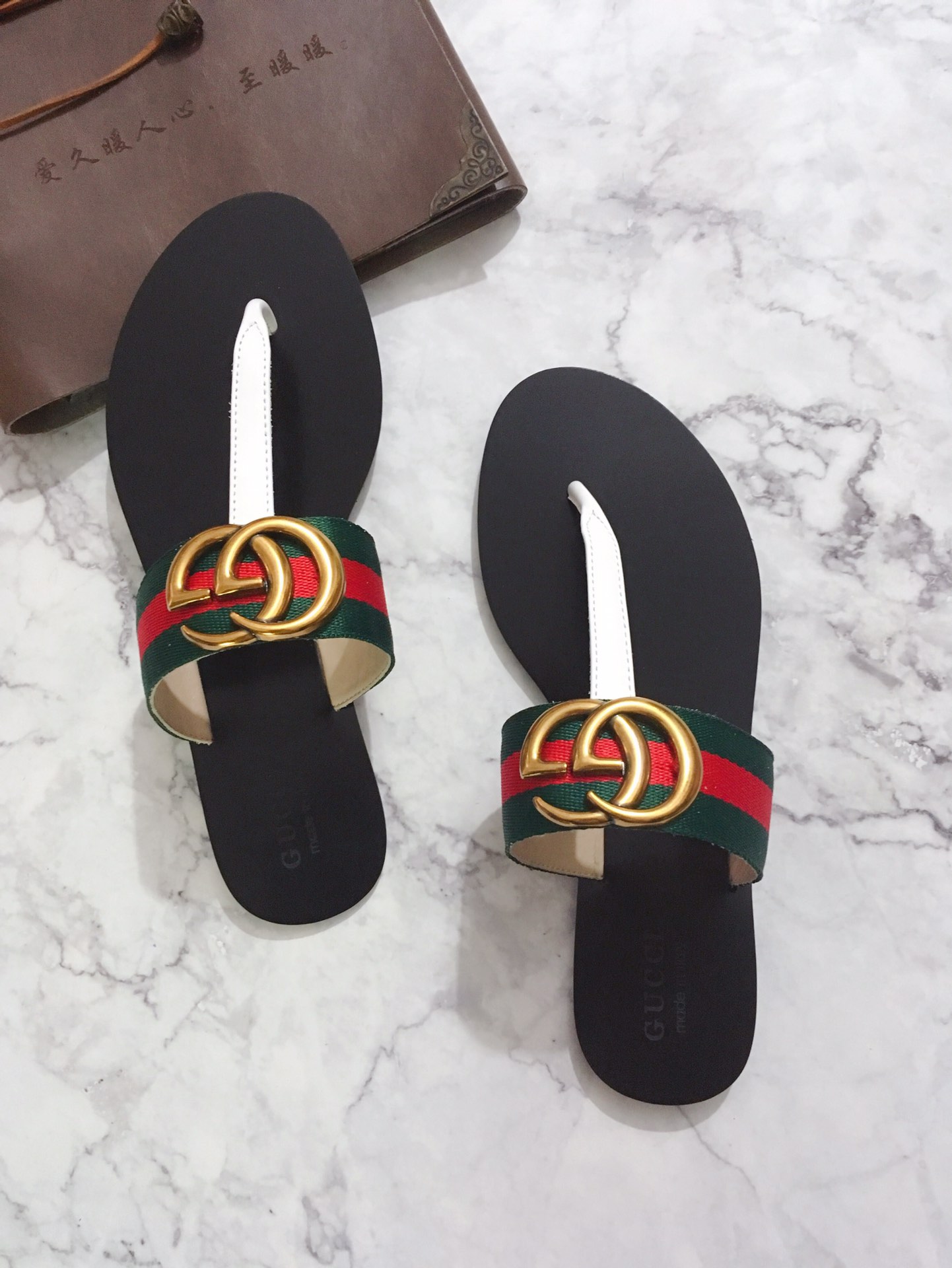 G*u*i marmont leather sandal green and red 612138