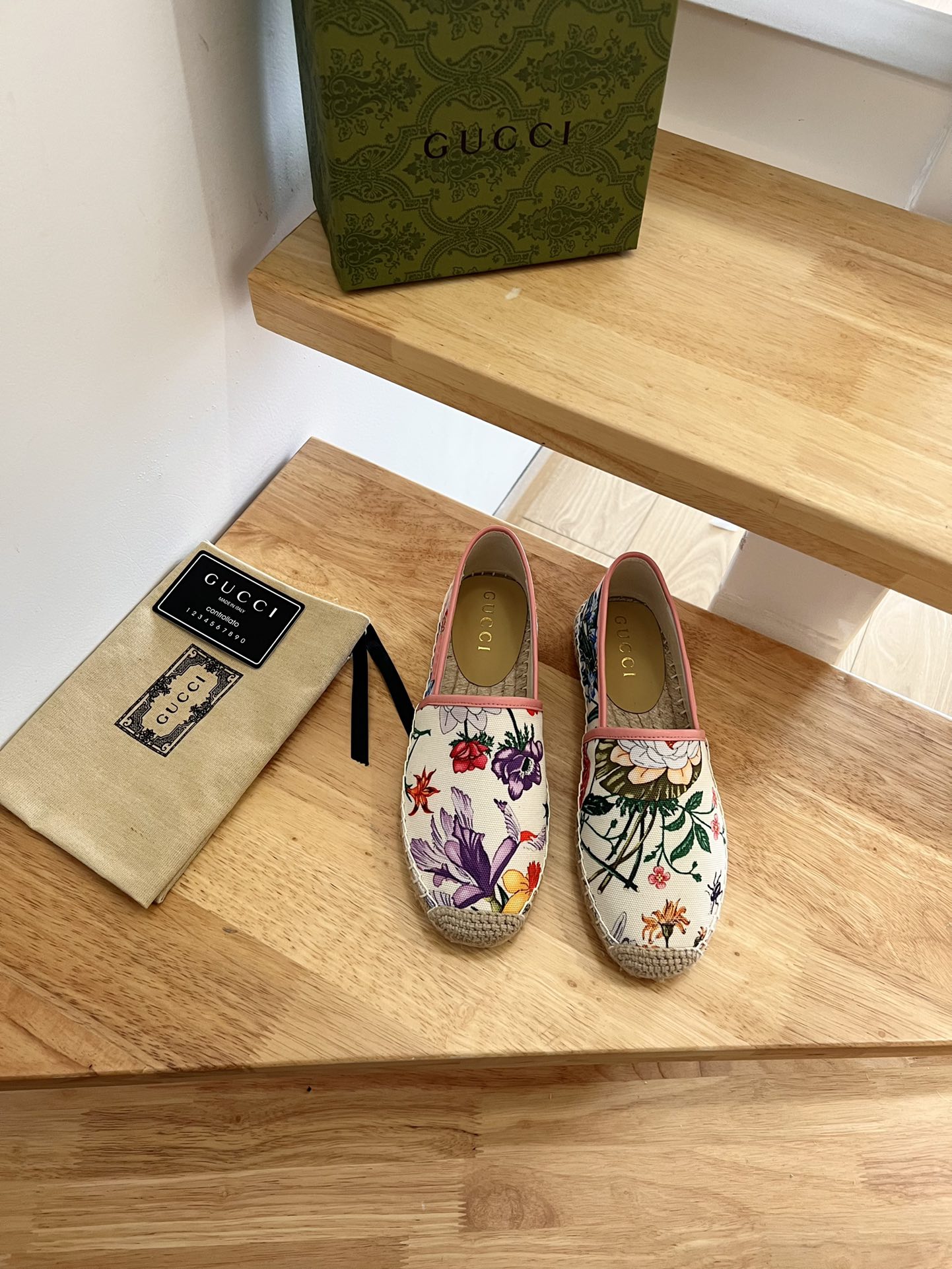 G*u*i sup*e gg flora multicolour 678040