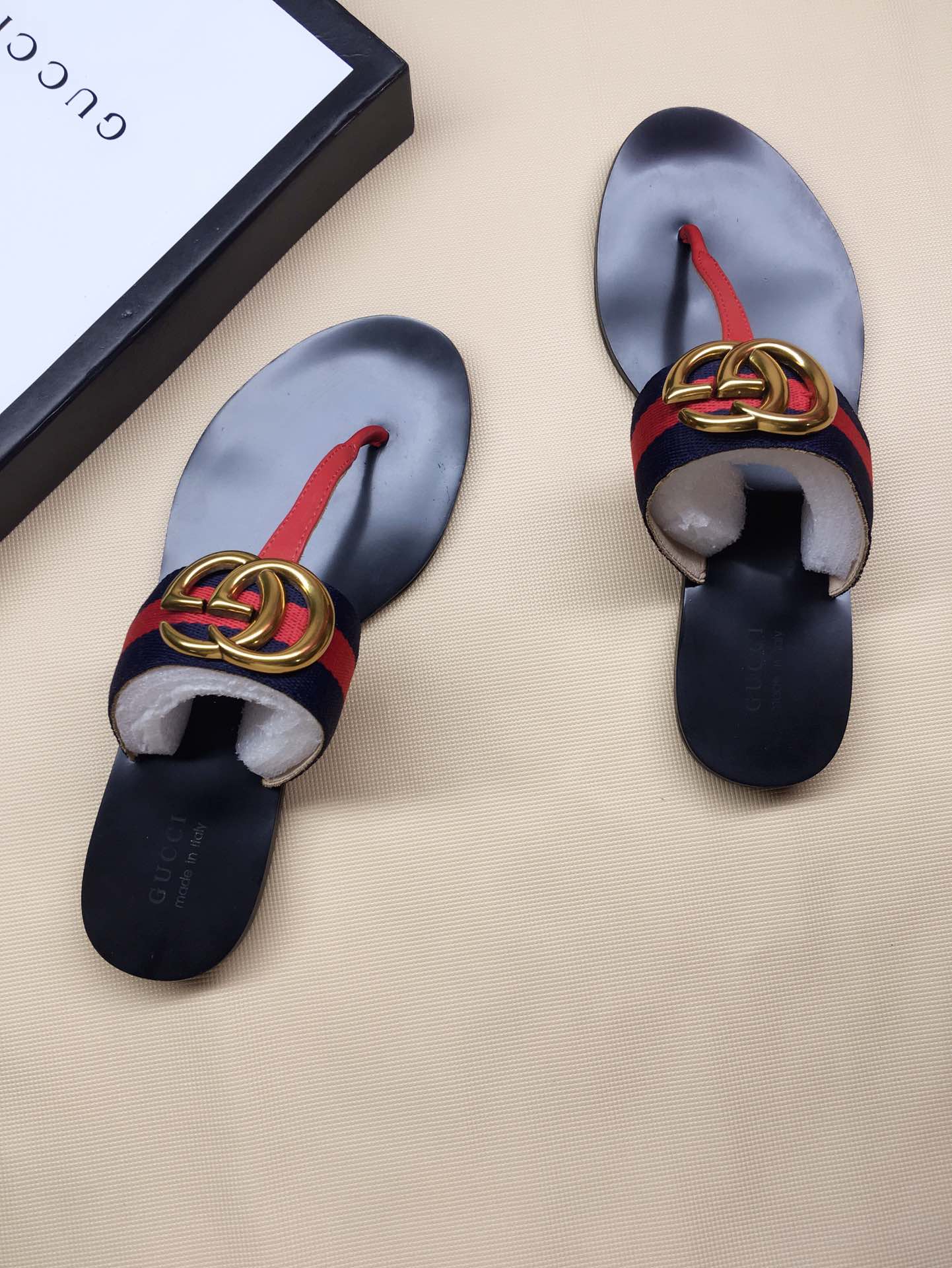 G*u*i marmont leather sandal red and blue 612138