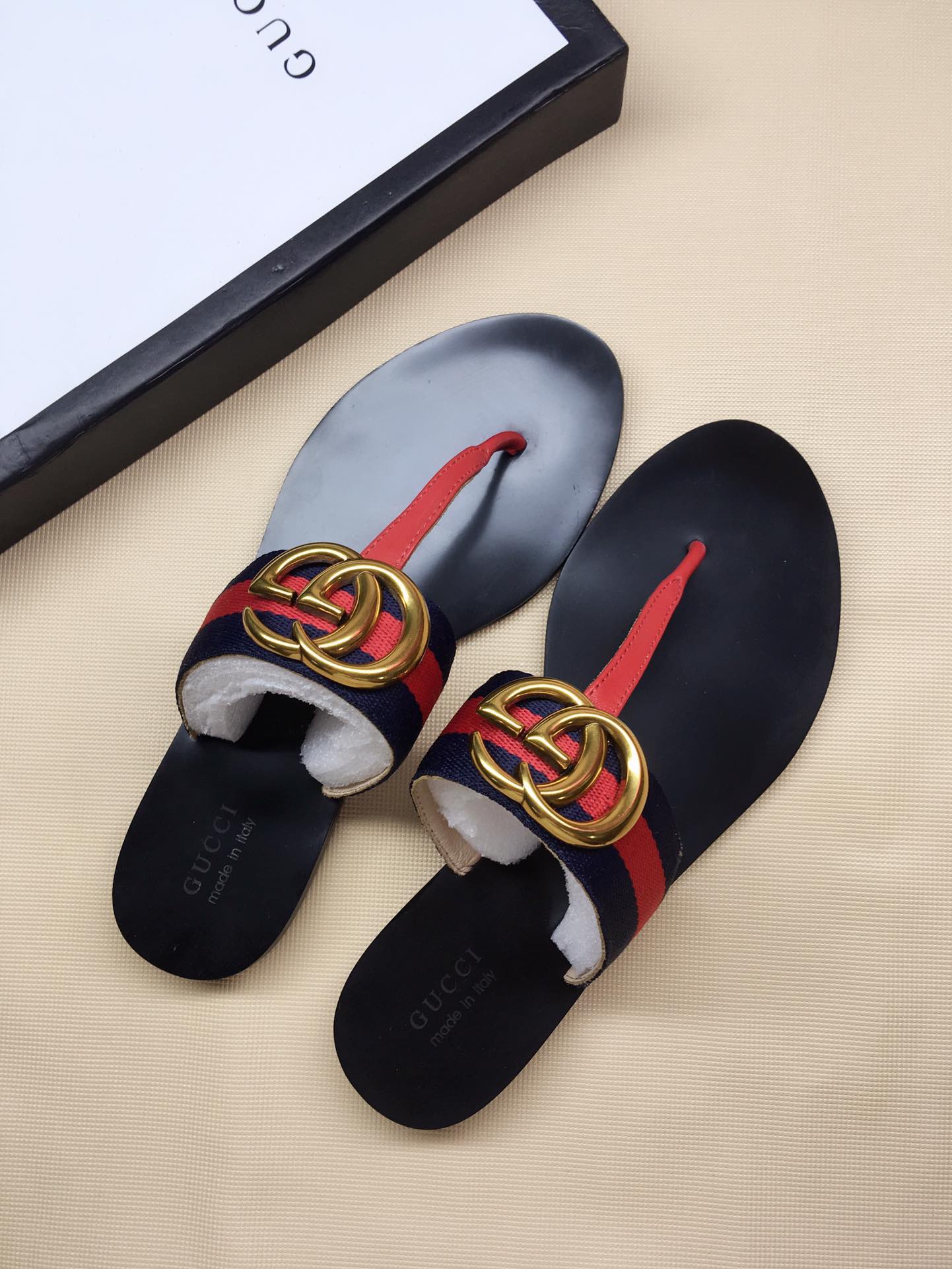 G*u*i marmont leather sandal red and blue 612138