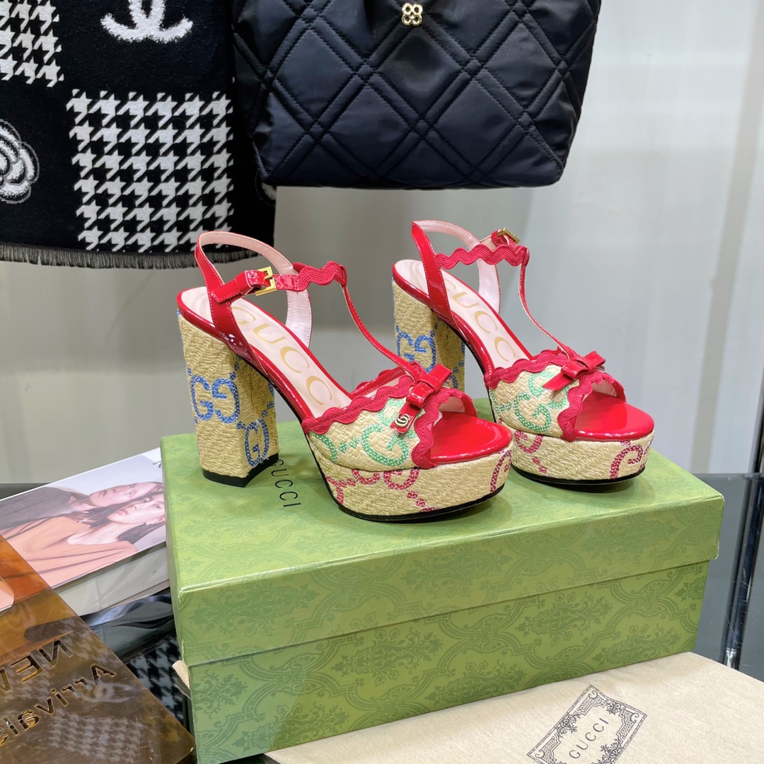 G*u*i sup*e platform sandals red 730022
