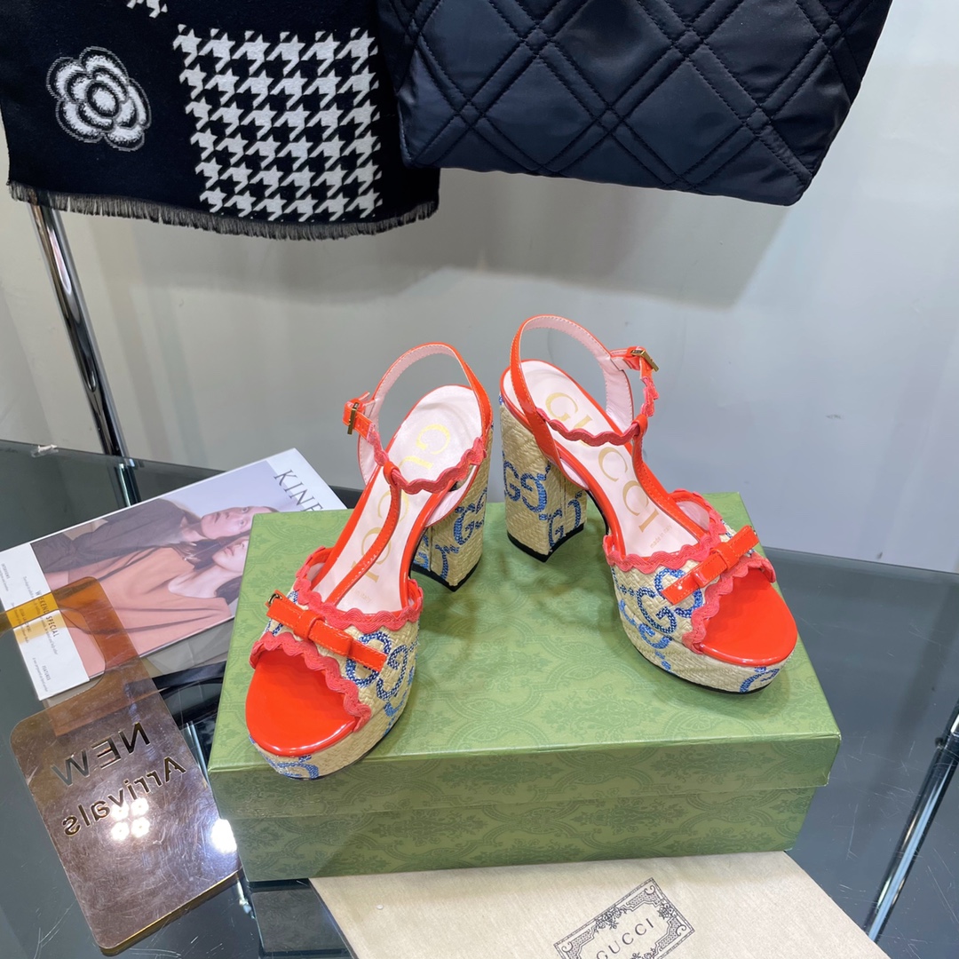 G*u*i sup*e platform sandals red 730022