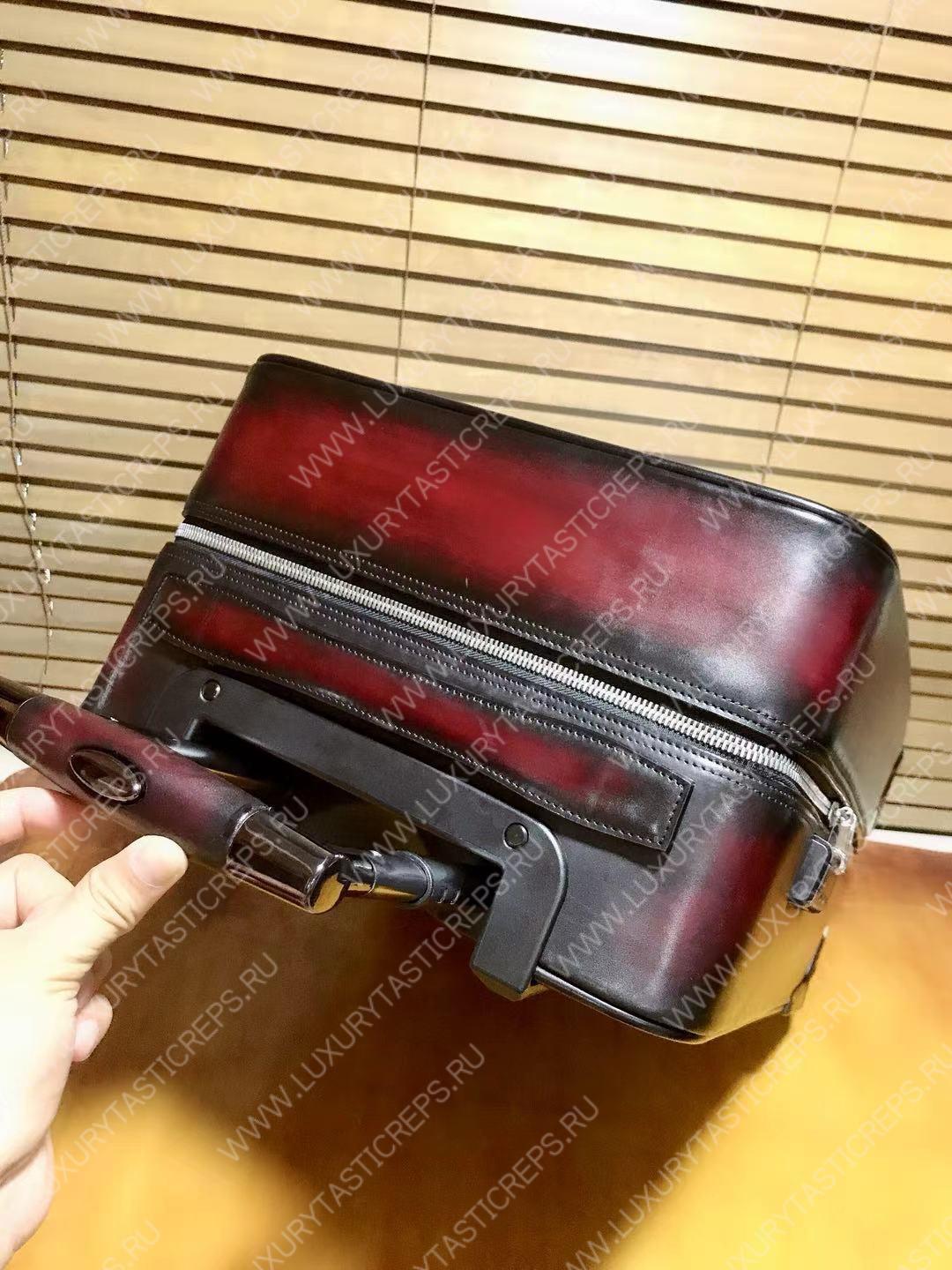 BERLUTI FORMULA 1004 ROLLING SUITCASE BURGUNDY 1004_II-SCRITTO